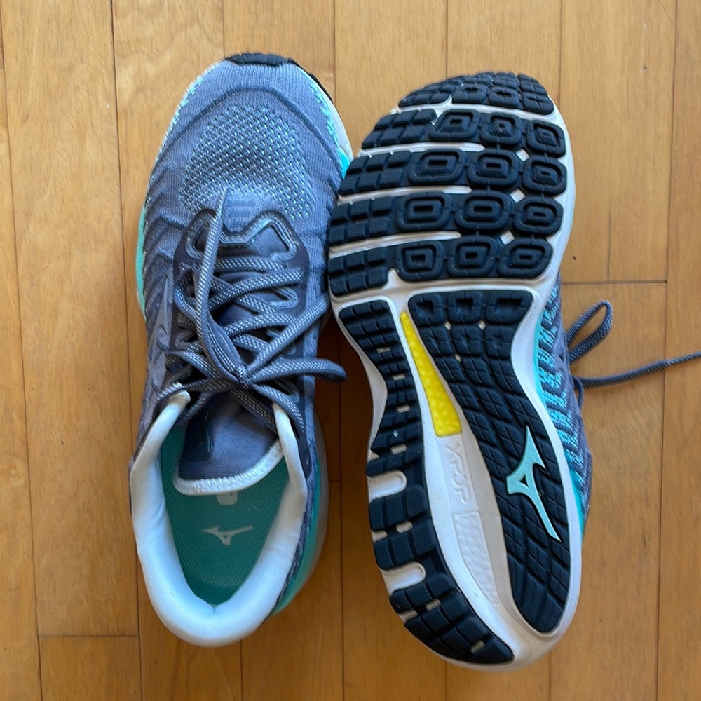 Excellent condition running shoes!